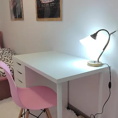 Chrobrego 13 *